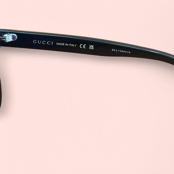 AUTHENTIC New never worn with case Gucci sunglasses - Picture 4 of 8